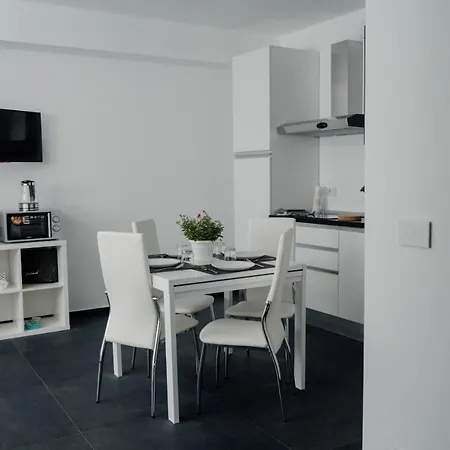 Domus - Orazio - Apartman *